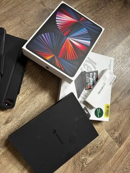 iPad Pro M1 12,9" WiFI + Celular - 2