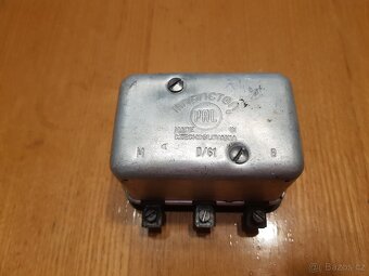 Škoda 1000 MB - Regulátor dobíjení 300W - 2