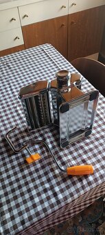 Ruční stroj na těstoviny – 3 různá nastavení šířky - 2
