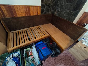 Rozkládací postel s úložným prostorem a matrací - 2