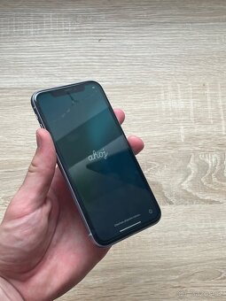 iPhone 11 - 64GB - 2