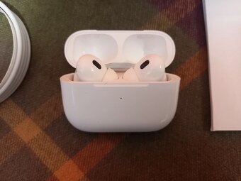 Nové AirPods Pro 2 - 2