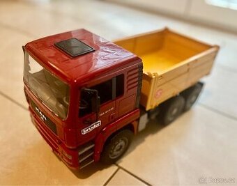 Prodám nákladní auto Man s bagrem Bruder - 2