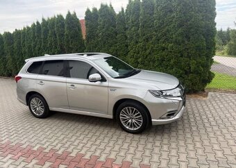 Mitsubishi Outlander, 2,4 PHEV Top 4WD odpočet DPH - 2