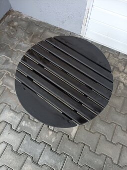 Dětský dřevěný stolek - 2