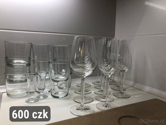 Sada nádobí, skleniček a příborů - 2