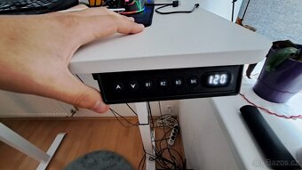 polohovatelný stůl - 2