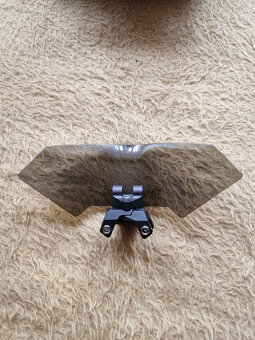 Větrný štítek na motocykl - 2