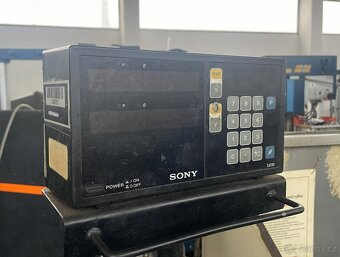 Soustruh hrotový SV 18 RA/750 - 2