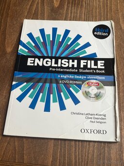 Učebnice English file a Longman - 2