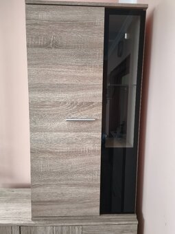 Obývací stěna + konferenční stolek - 2