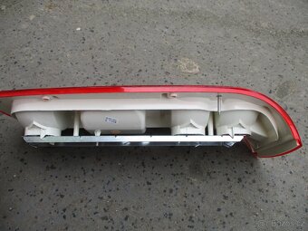 zadní světlo na karavan - 2