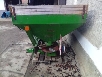 Rozmetadlo hnojiva  ZDT - 2