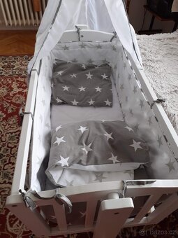 Bílá kolébka/postýlka s aretací - 2
