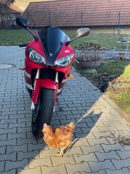 Prodám Yamaha YZF-R1 (2000) – ikonická červeno-bílá edice, z - 2