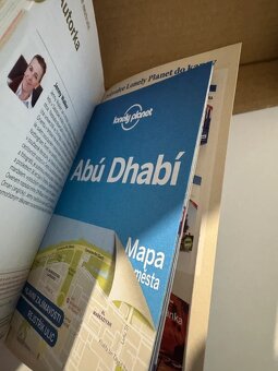 Abú Dhabí, LonelyPlanet Sprievodca/itinerár (s mapou) - 2