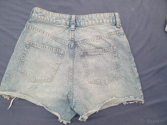 Dívčí džínové šortky H&M vel. 36 - 2