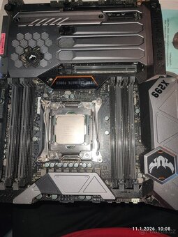 Asus TUF Mark 1 + Core I9 7960x + 32GB DDR4 - 2