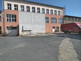 Pronájem obchodních prostor 322 m² - 2