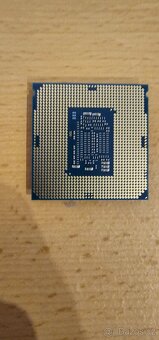 Prodam intel i3 8100 - 2
