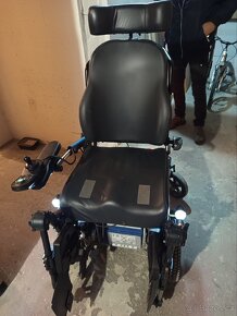Elektrický invalidní vozík - 2