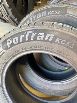 205/65R16C Kumho - 2
