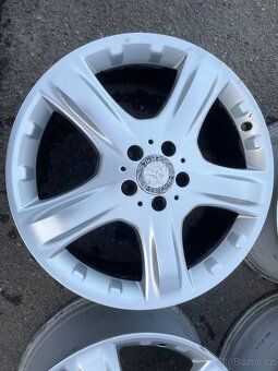 4 ks alu disk Mercedes 8x19 - 2