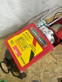 Elektrický naviják 400/800kg s dálkovým ovládáním - 2