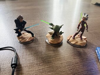 Disney Infinity 3.0 (PS4) + základna + 3 Star Wars figurky - 2