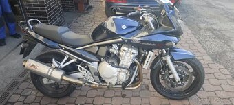Suzuki GSF Bandit 650 S - 2
