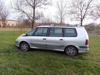Renault Espace grand - 2