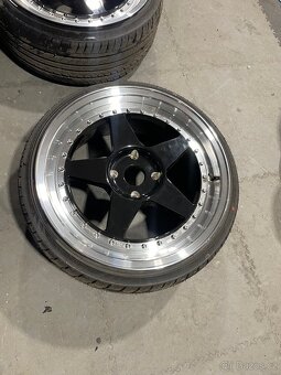 Japan Racing JR6 4x114,3 18” Nové pneu - 2
