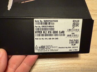 ASUS HYPER M.2 X16 GEN5 CARD - 2