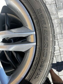 Audi 255/45 R18 zimní pneu - 2