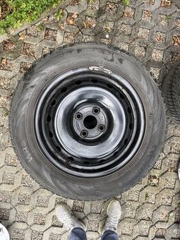 Zimní plechová kola Nokian 185 / 65 / R15 z Hyundai i30 - 2