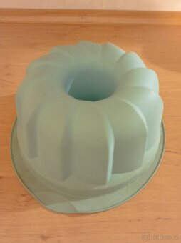 Forma na bábovku od Tupperware - 2