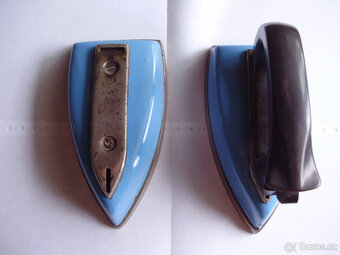 Starožitné nahřívací žehličky - 2