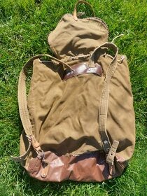 Retro starý turistický batoh - 2