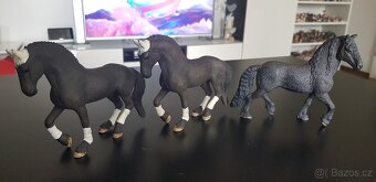 Schleich koně koníci Fríský kůň - 2