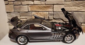 Mercedes-Benz SLR McLaren 1:12 CMC - 2