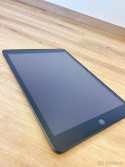 Apple IPad 9. generace Wi-fi 64 gb - 2