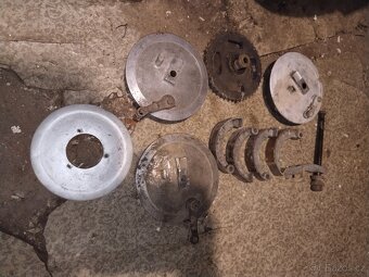 Jawa 250 ,350 kyvacka - 2