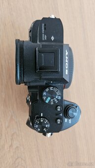 Bezzrcadlovka Sony A7 III - 2