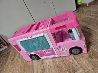 Prodám Barbie karavan - 2