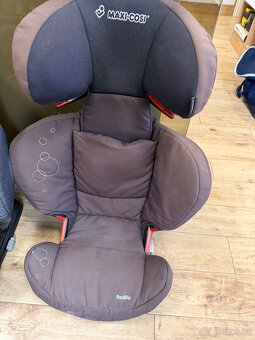 Prodám 2 dětské autosedačky Maxi-Cosi - 2