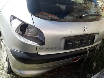 Peugeot 206 2.0HDI 66kw na ND - 2