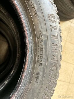 Pneu zimní 205/60/16 - 2