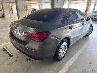Mercedes A180 sedan - 2