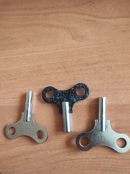 Klíček k hodinám 3.8mm 4mm 4.7mm - 2