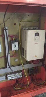 Vyfukovací stroj TONVA TVA-30L - 2